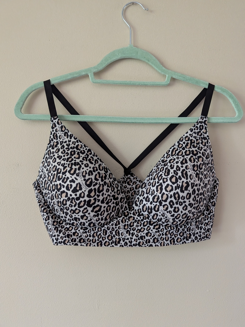 Victoria's Secret Leopard-Print Women's Bra Size 36D